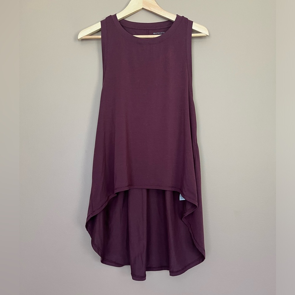 {Athleta} Essence Relaxed High Low Tank in Burgundy - Womens Small